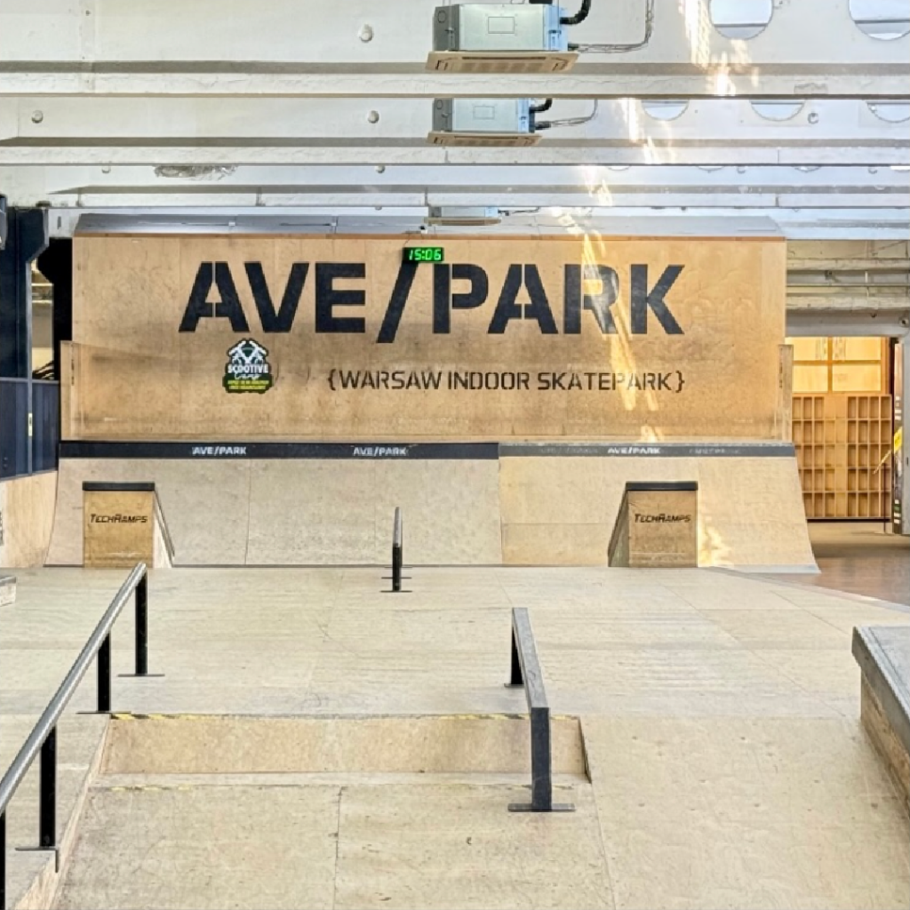 Lekcje-jazdy-na-deskorolce-Avepark